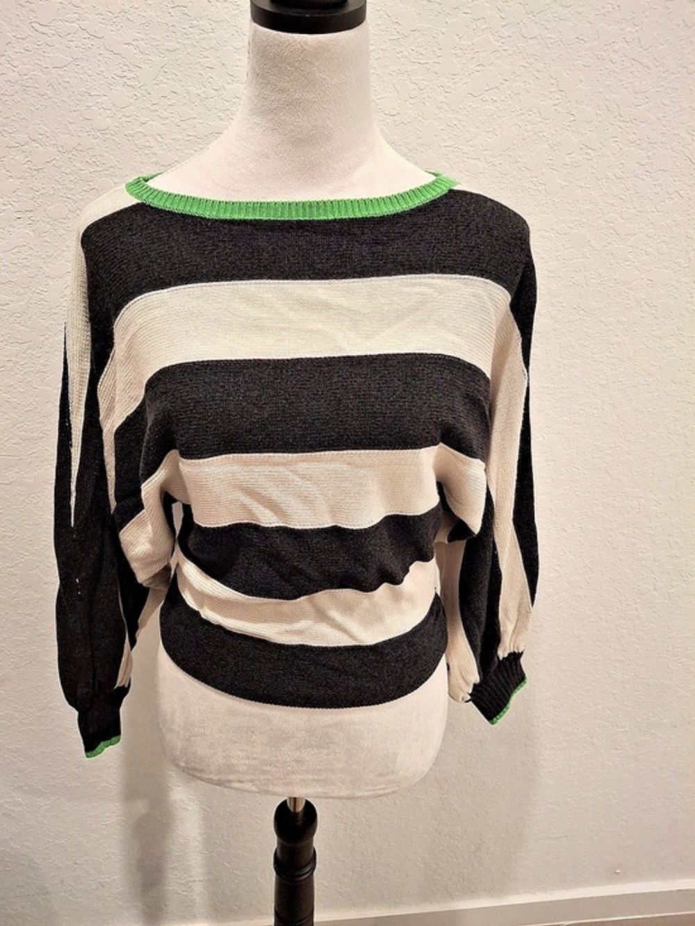 ANTHROPOLOGIE Striped Crewneck Sweater in Black & Cream Size Small